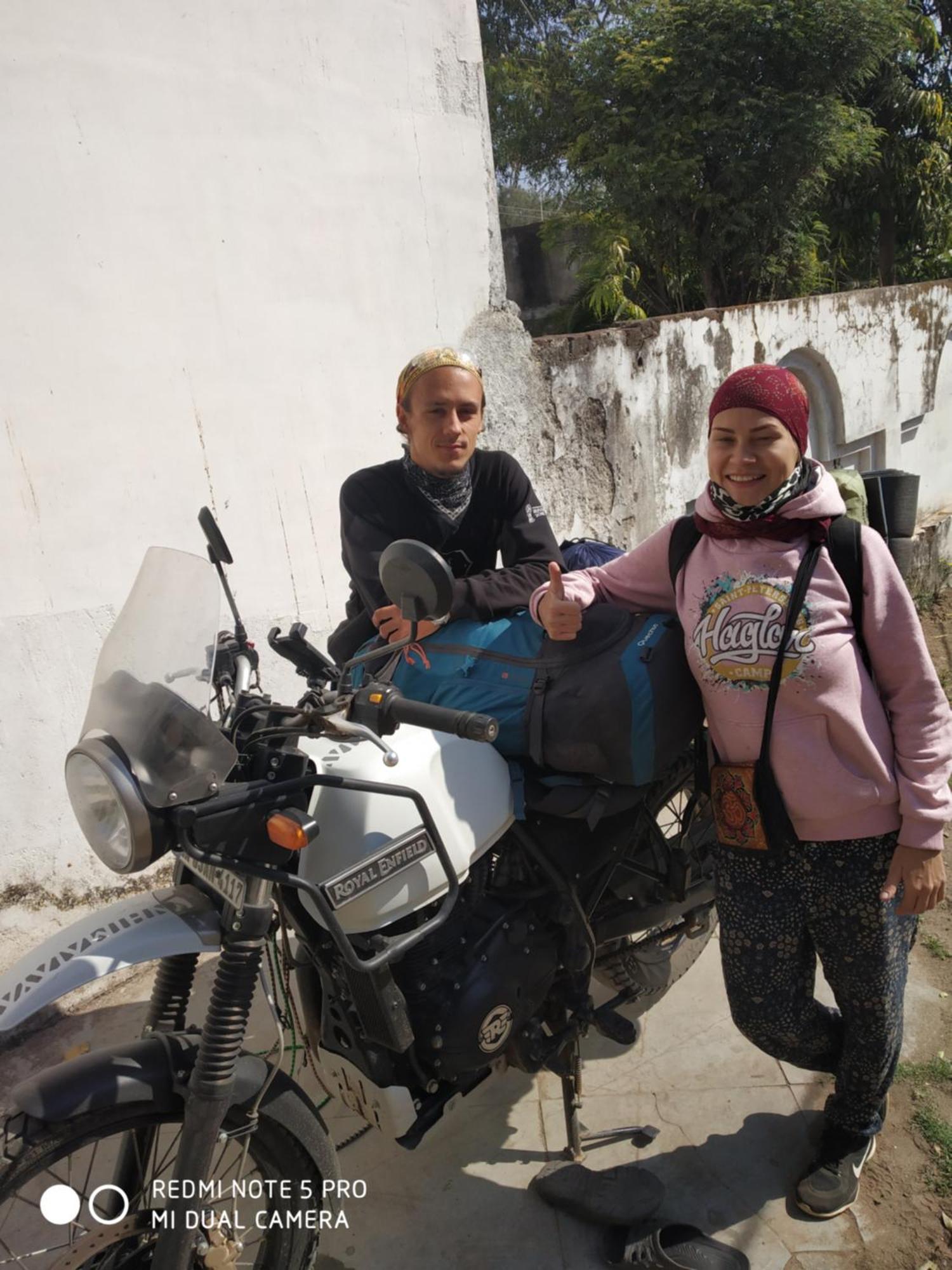 Pratibha Home Stay จาบัลปูร์ ภายนอก รูปภาพ