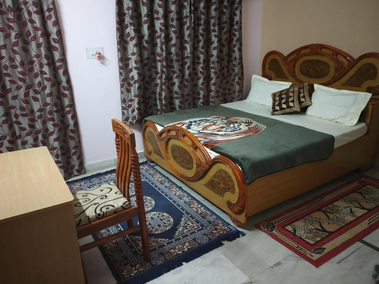 Pratibha Home Stay จาบัลปูร์ ภายนอก รูปภาพ