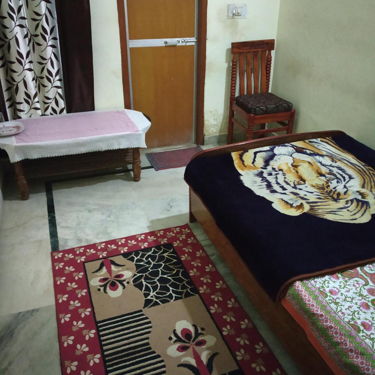 Pratibha Home Stay จาบัลปูร์ ภายนอก รูปภาพ